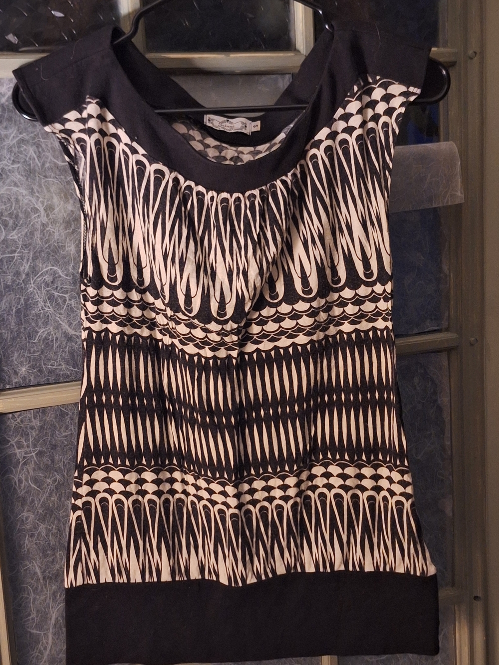 Vintage Trixxi Black and Cream Geometric Sleeveless Tank